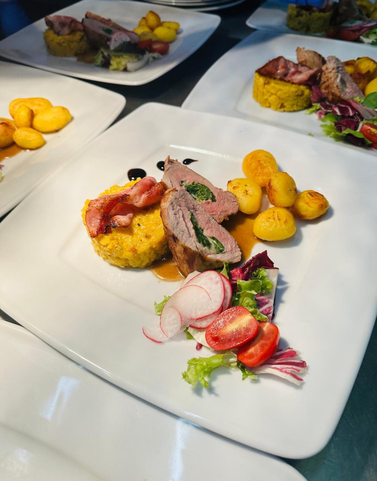 Raketa Residence, Restaurant & Hotel Prievidza Bagian luar foto